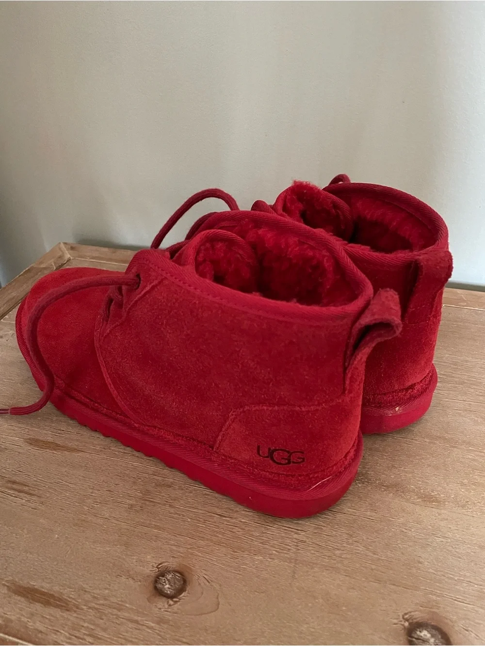 UGG Red Nurmel Chukka Suede Sherpa -lined Lace-Up boots